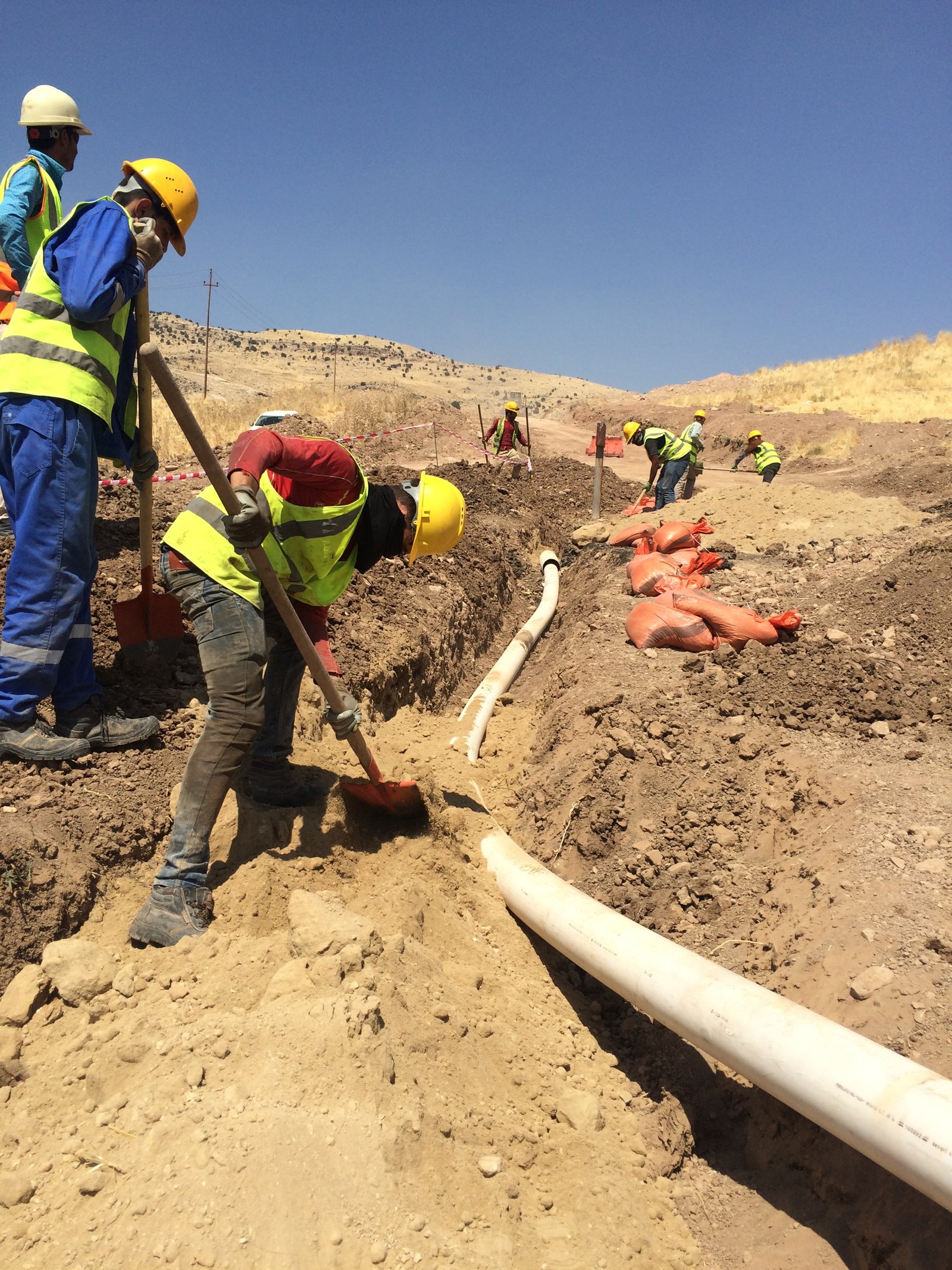 Oil Pipeline Locks Repair